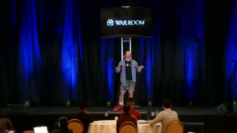 Alex Hormozi: 30 Minutes of sales training that will explode your business in 2022 029