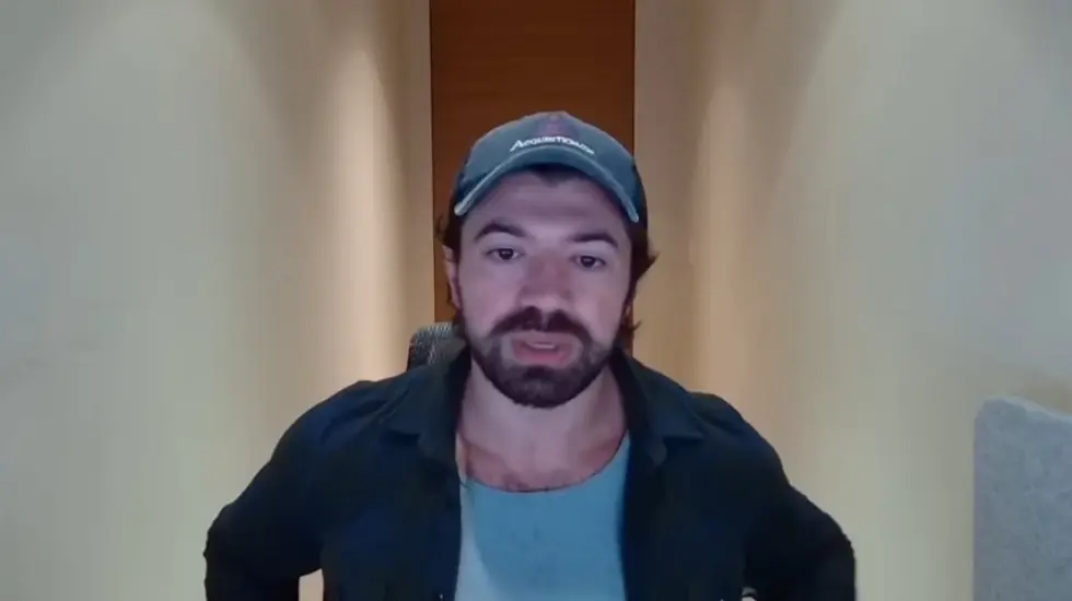 Alex Hormozi: 6 Ways Small Businesses Beat Big(ger) Competitors... 008