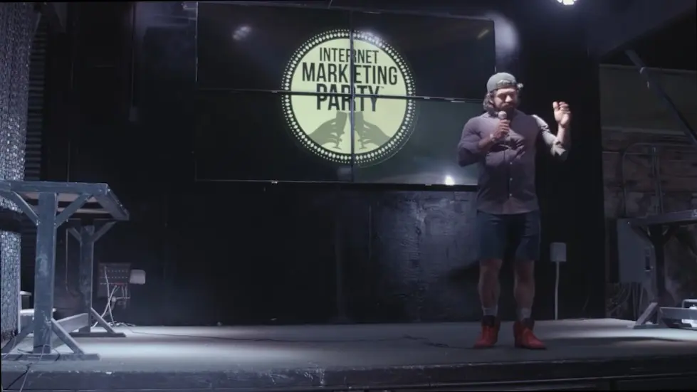 Alex Hormozi: 9 Beliefs That Built My Ultra High Net Worth Got Me To $121M By Age 31 017