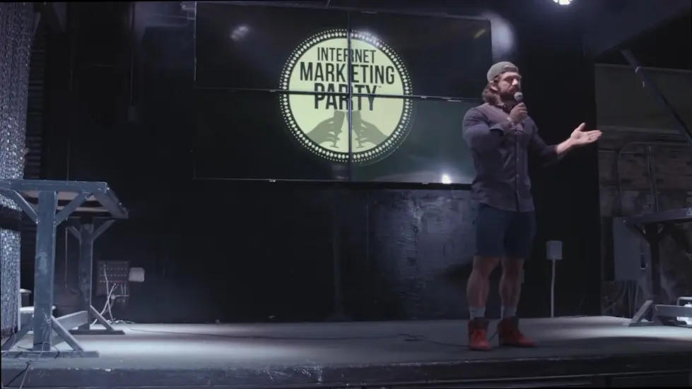 Alex Hormozi: 9 Beliefs That Built My Ultra High Net Worth Got Me To $121M By Age 31 025