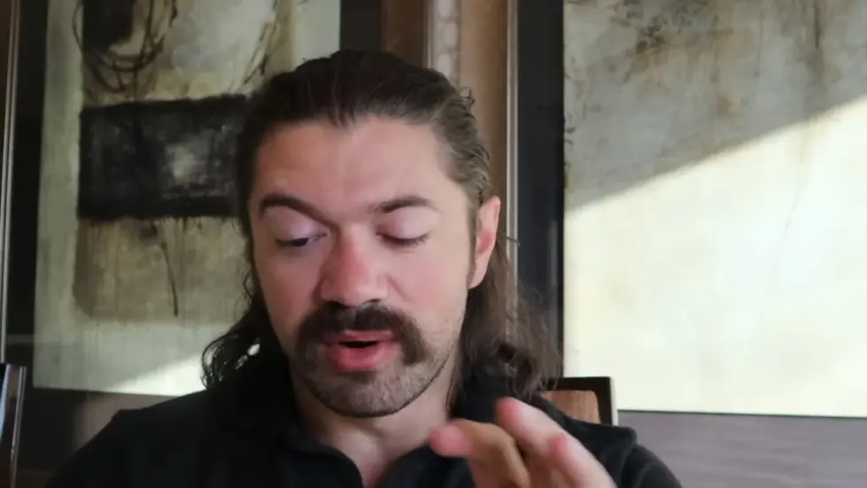 Alex Hormozi: Broke and almost dead to $100,000,000...how I did it.. 001