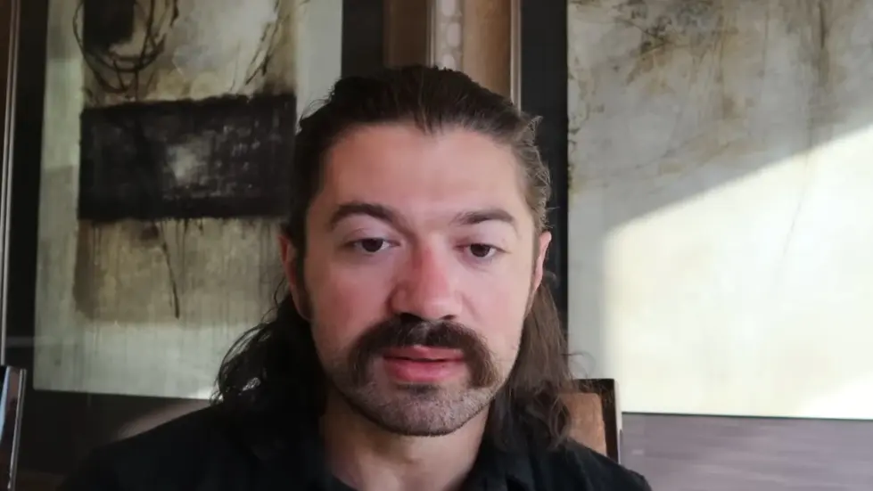 Alex Hormozi: Broke and almost dead to $100,000,000...how I did it.. 005