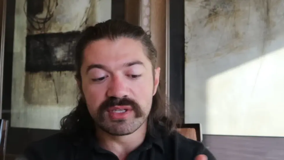 Alex Hormozi: Broke and almost dead to $100,000,000...how I did it.. 008