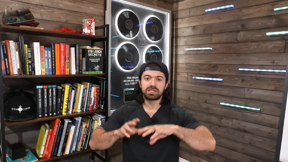 Alex Hormozi: How I Got 106M Impressions With Ads 001