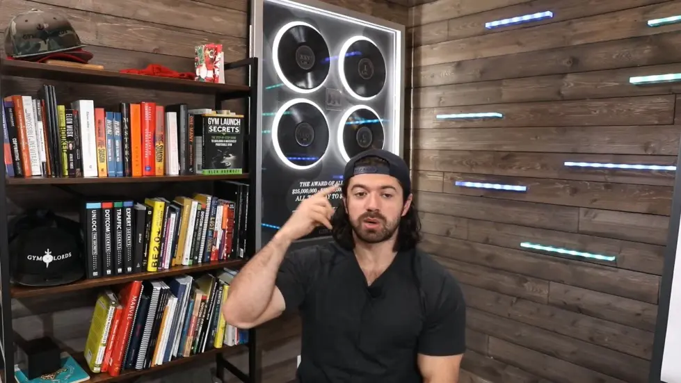 Alex Hormozi: How I Got 106M Impressions With Ads 004