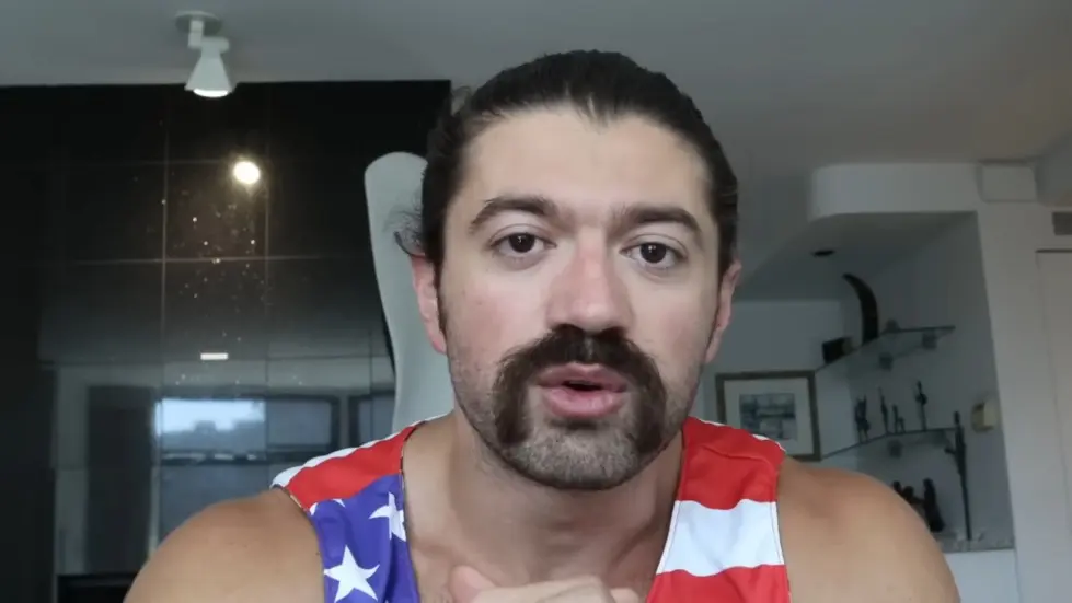 Alex Hormozi: How I picked my mentors... 001