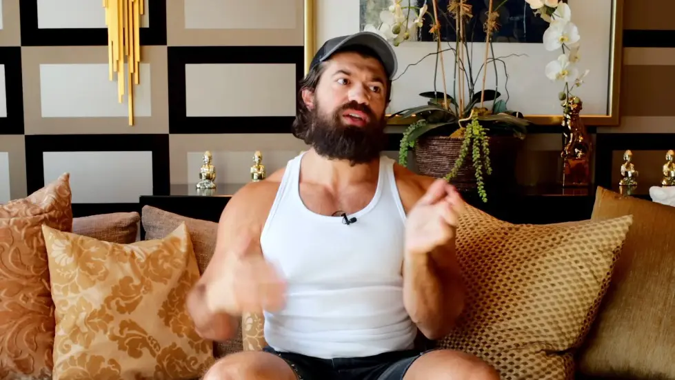 Alex Hormozi: How I Would Invest $1000 If I Were In My 20s 005