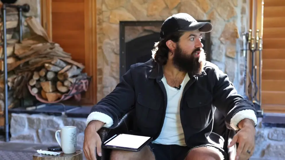 Alex Hormozi: How I Wrote A #1 Bestseller with $0 and No Publisher 005