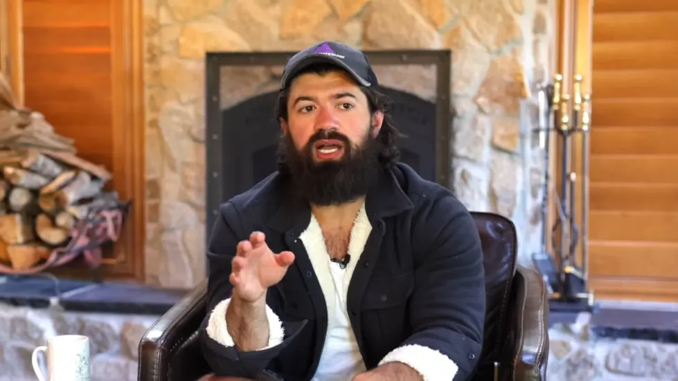 Alex Hormozi: How I Wrote A #1 Bestseller with $0 and No Publisher 013