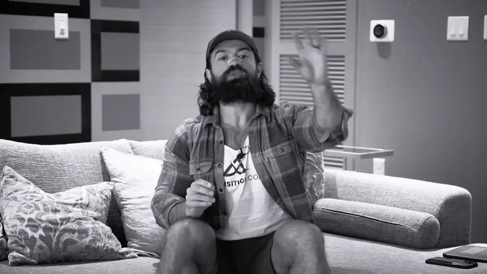 Alex Hormozi: How The World’s RICHEST Man Made His Money 002