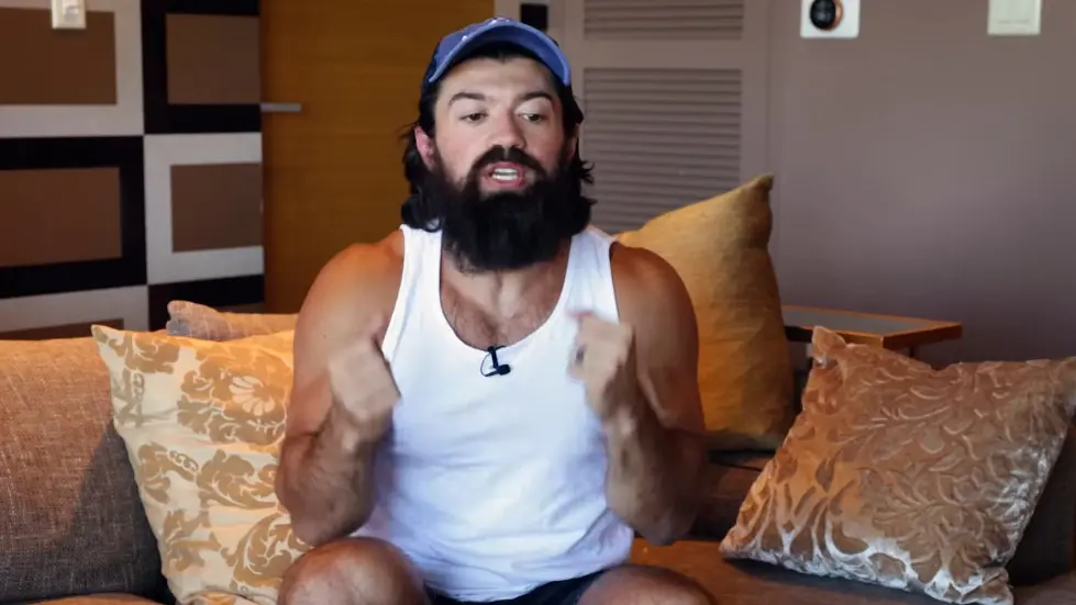 Alex Hormozi: How They Keep You POOR Forever 005