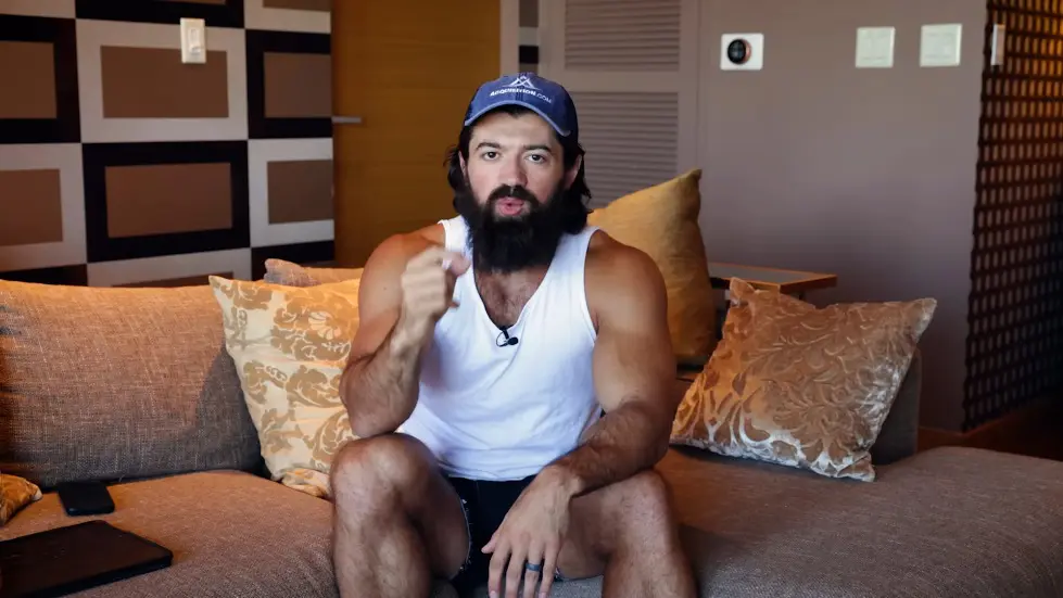 Alex Hormozi: How They Keep You POOR Forever 010