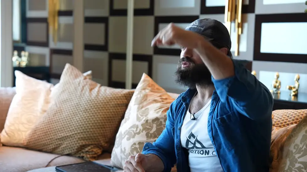 Alex Hormozi: How to Build a LEGIT Online Course (2023) 003