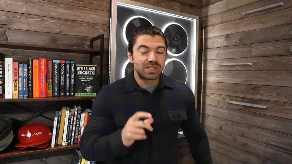 Alex Hormozi: How To Create Luck - The Simple Strategy Billionaires Use 002