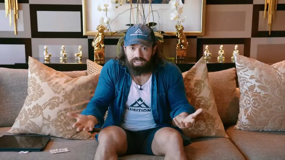 Alex Hormozi: How to go ALL IN on your side hustle... 006