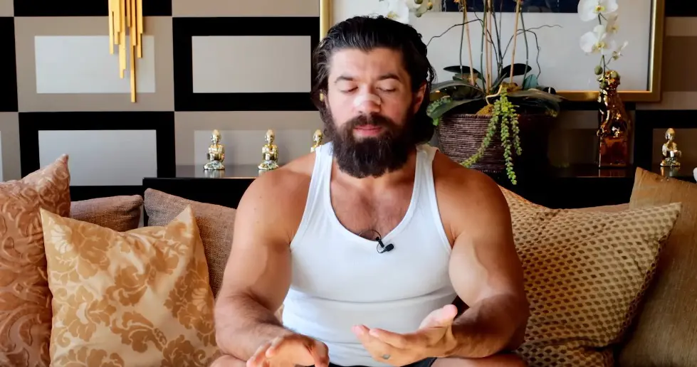 Alex Hormozi: How to Grow an Audience if You Have 0 Followers 002