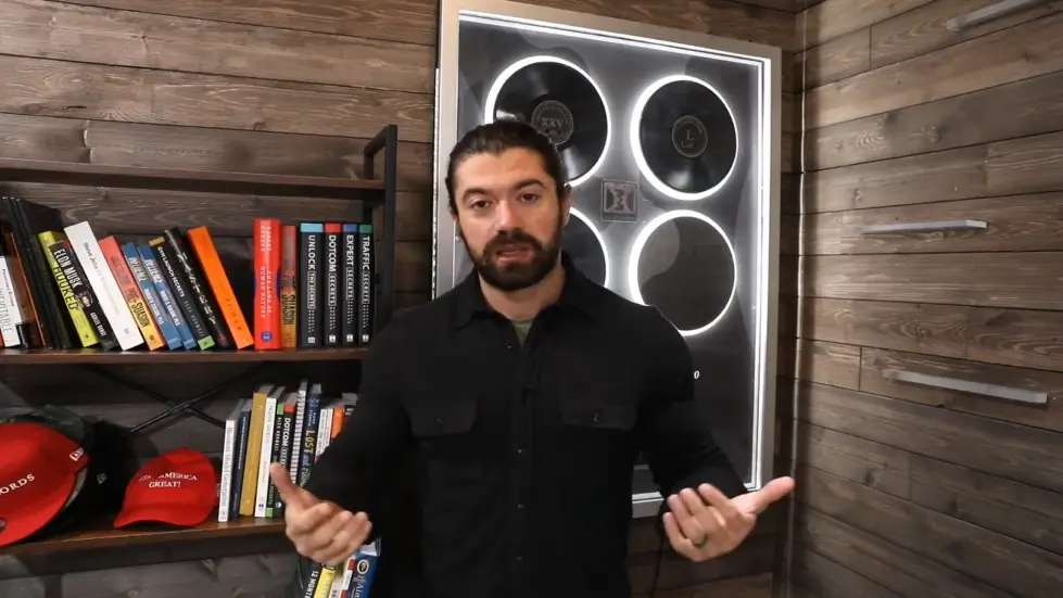 Alex Hormozi: How To Level Up In Business - Understanding Tradeoffs 006