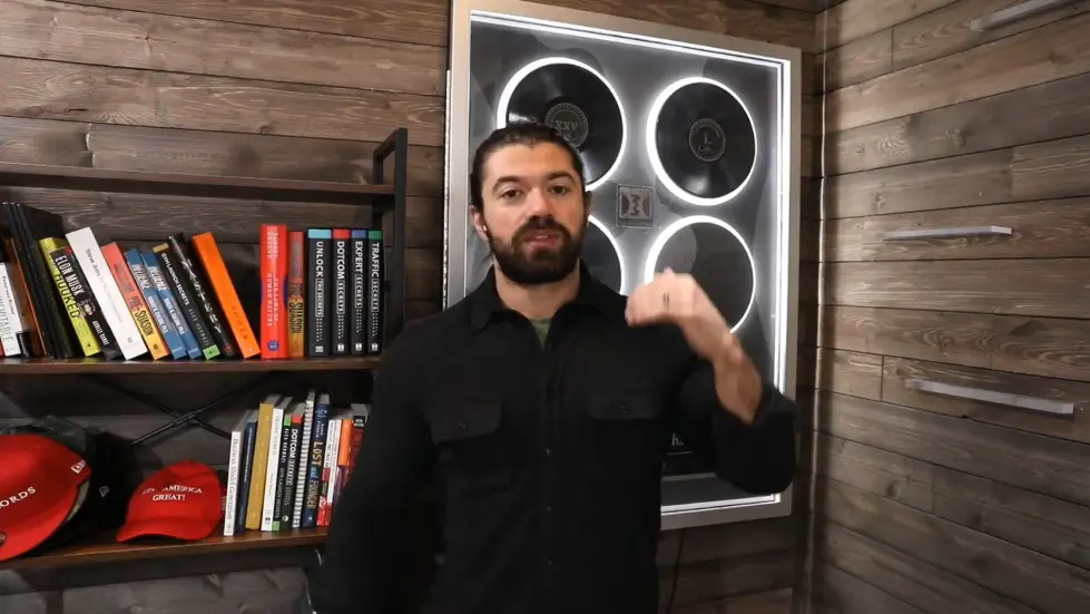 Alex Hormozi: How To Level Up In Business - Understanding Tradeoffs 008