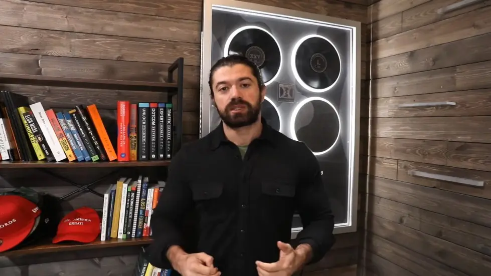 Alex Hormozi: How To Level Up In Business - Understanding Tradeoffs 013