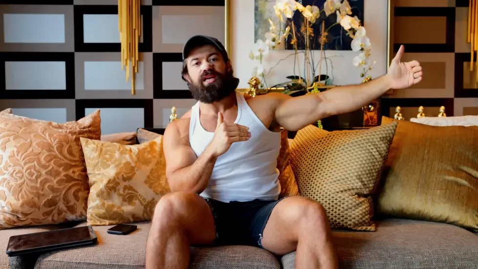 Alex Hormozi: How to Make A Billion Dollars 004