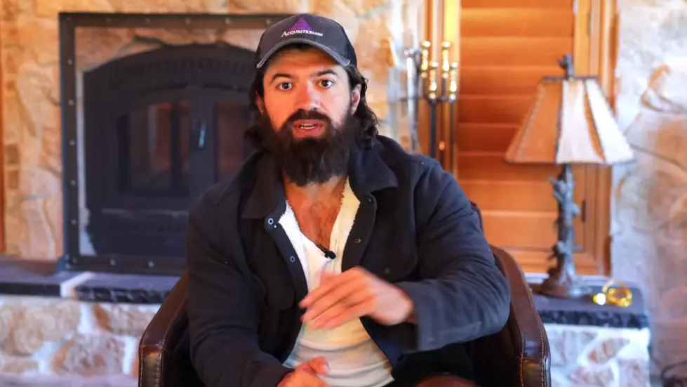 Alex Hormozi: How TO Make A TON Of Money (in just a few minutes) 001