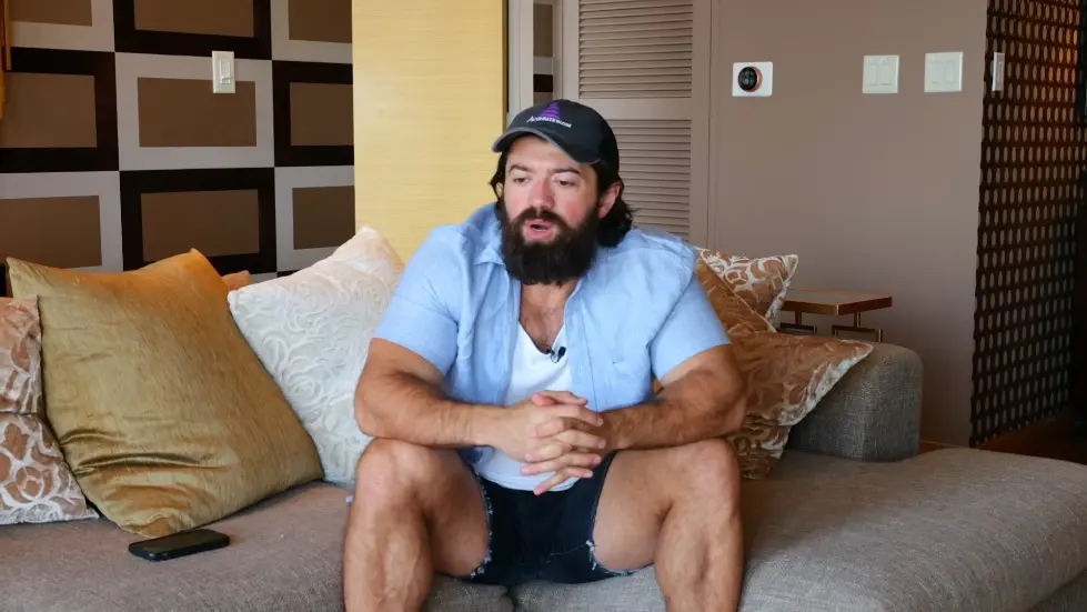 Alex Hormozi: I Built a $50 Million Business in 6 Minutes 002