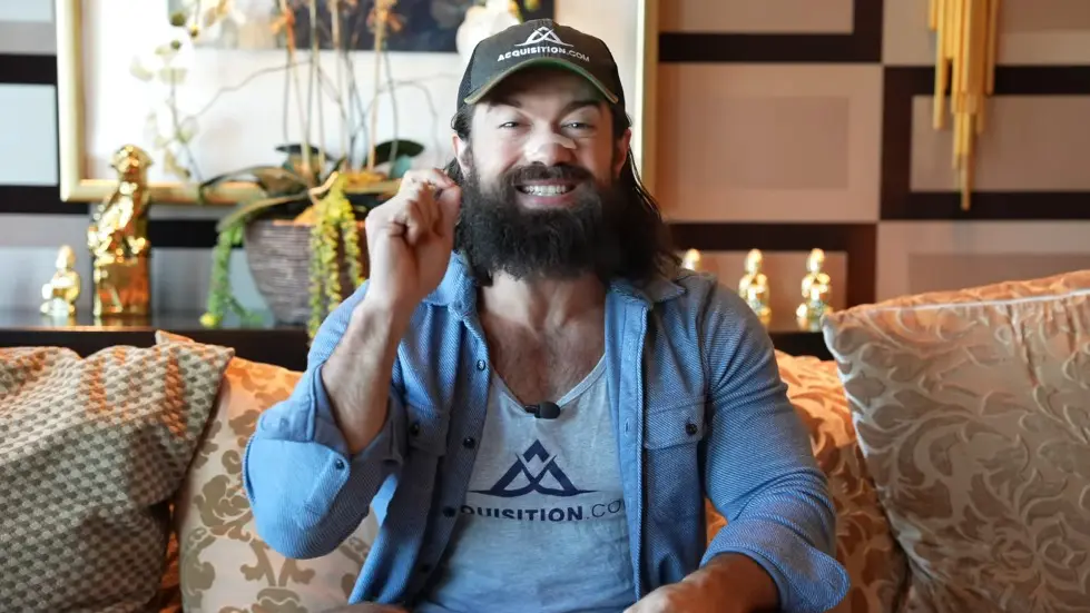 Alex Hormozi: I Challenged My Team To Replace Themselves with AI 002