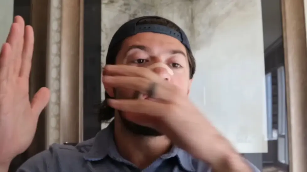 Alex Hormozi: I cracked Starbucks RECURRING SALES model and built a FORTUNE... 008