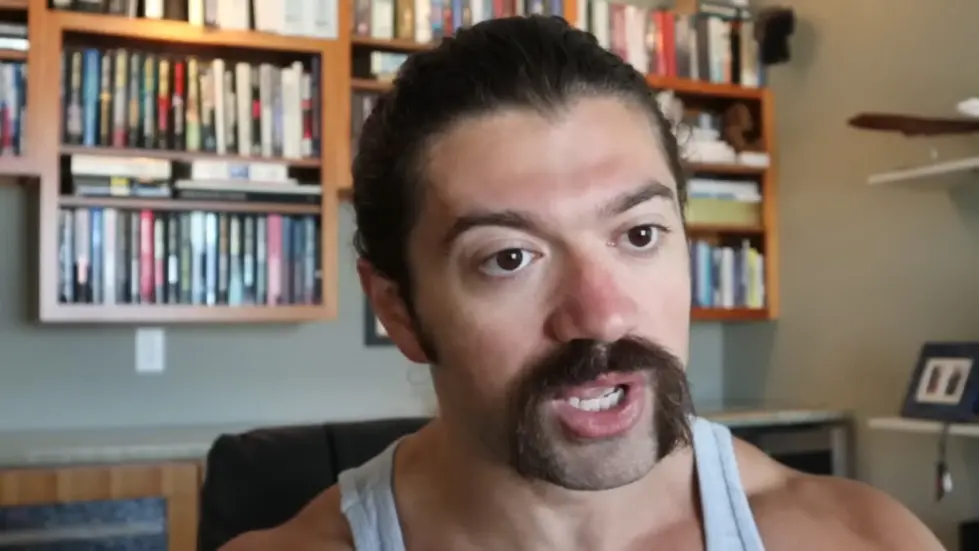 Alex Hormozi: I married for money... 009