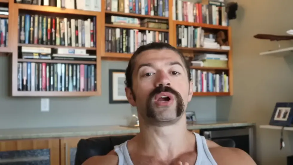 Alex Hormozi: I married for money... 012