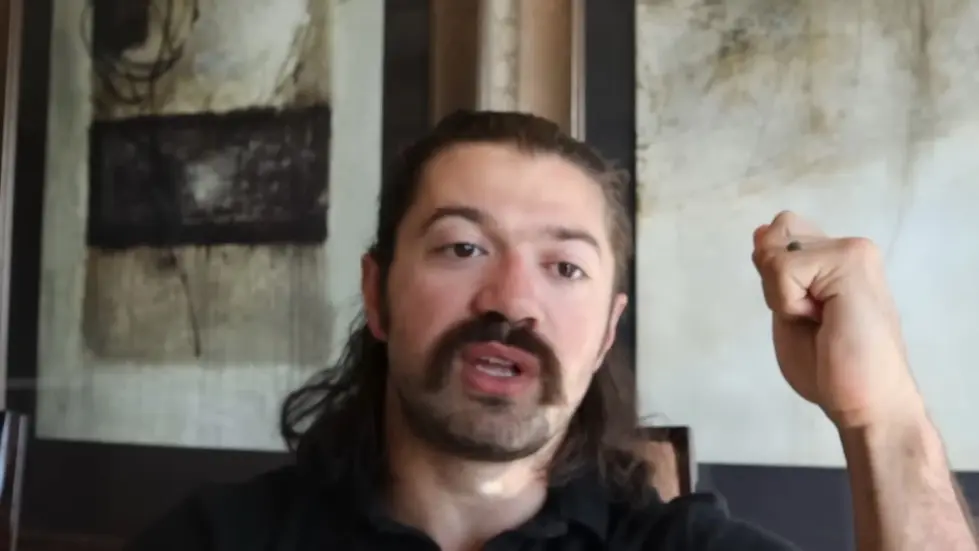 Alex Hormozi: I STARTED AND SOLD 6 BUSINESSES BY AGE 32...my boring formula.. 005