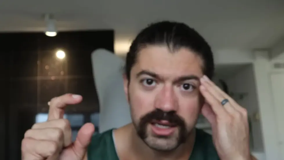 Alex Hormozi: I told myself I was wealthy until it came true. 008