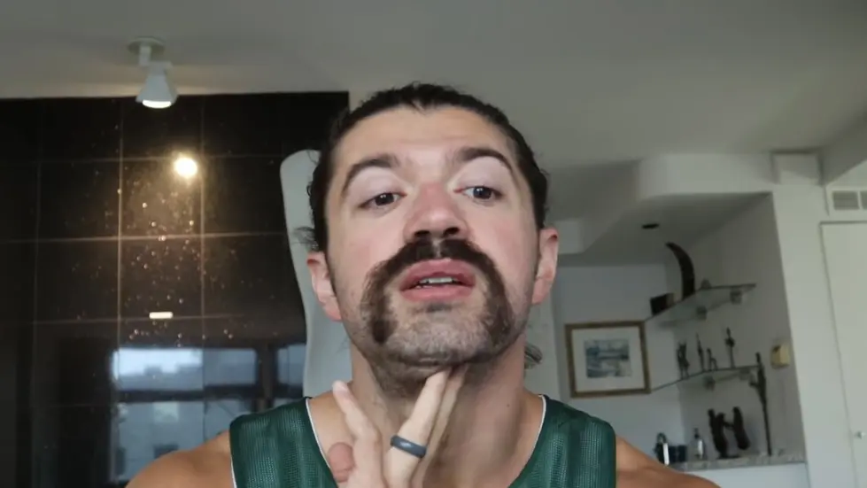 Alex Hormozi: I turn down $100,000 every single day...it hurts but it