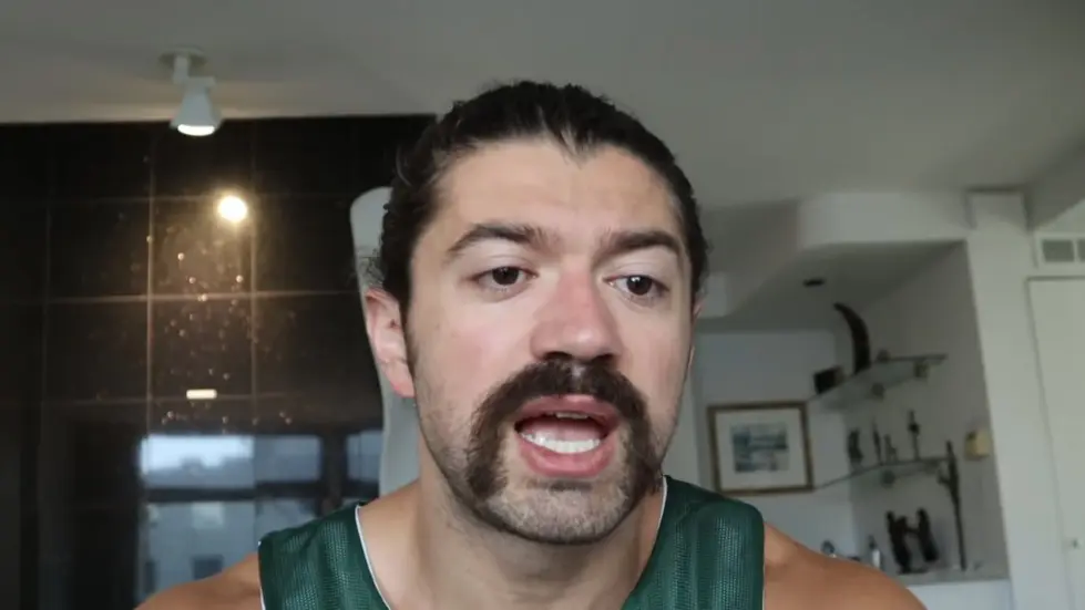 Alex Hormozi: I turn down $100,000 every single day...it hurts but it