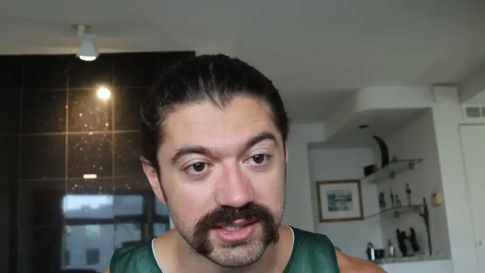 Alex Hormozi: I turn down $100,000 every single day...it hurts but it