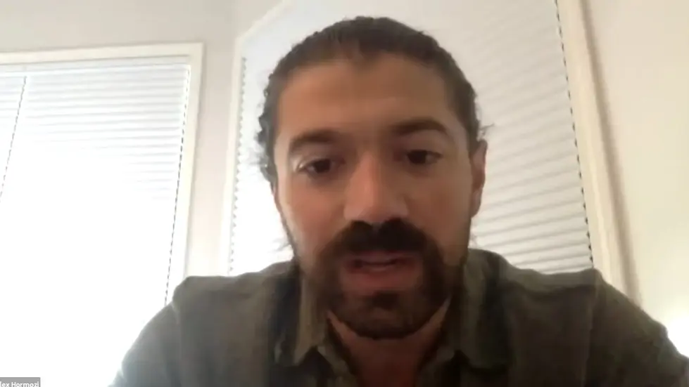 Alex Hormozi: LEAKED: Street millionaire employee training...how he REALLY got rich.. 003