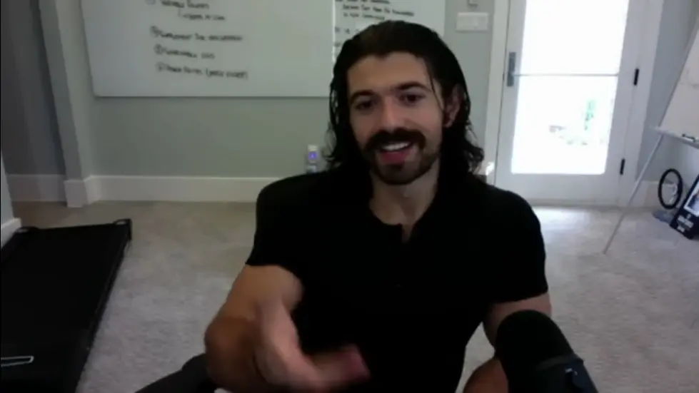 Alex Hormozi: Millionaire explains why time is NOT the most precious resource... 017