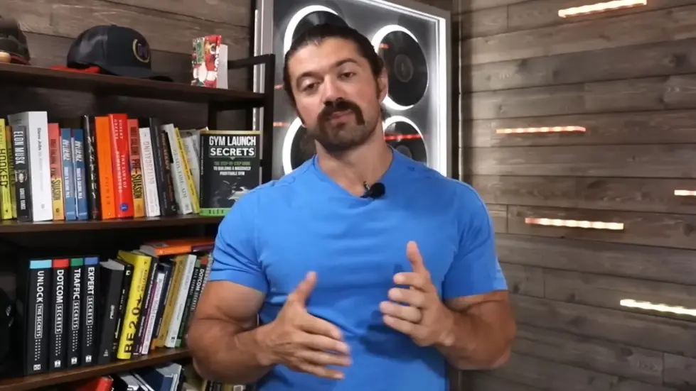 Alex Hormozi: My $100,000,000 daily routine...I eat the same thing every day... 001