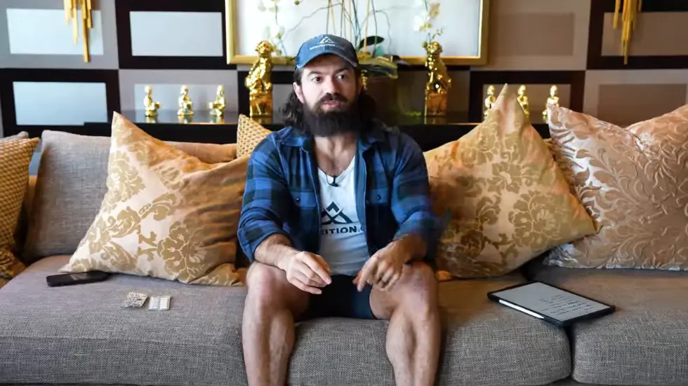 Alex Hormozi: NO NEW FRIENDS (My "Extreme Views" on Friendship) 001