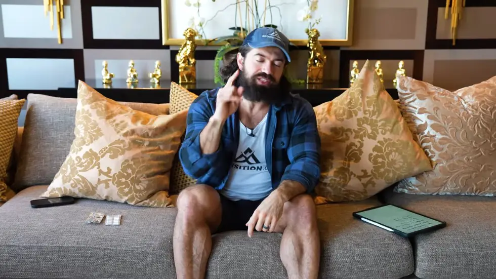 Alex Hormozi: NO NEW FRIENDS (My "Extreme Views" on Friendship) 004