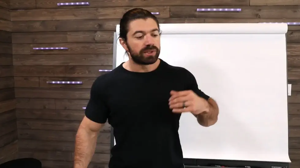 Alex Hormozi: No Opportunity is Forever (And this is why thats good...) 002