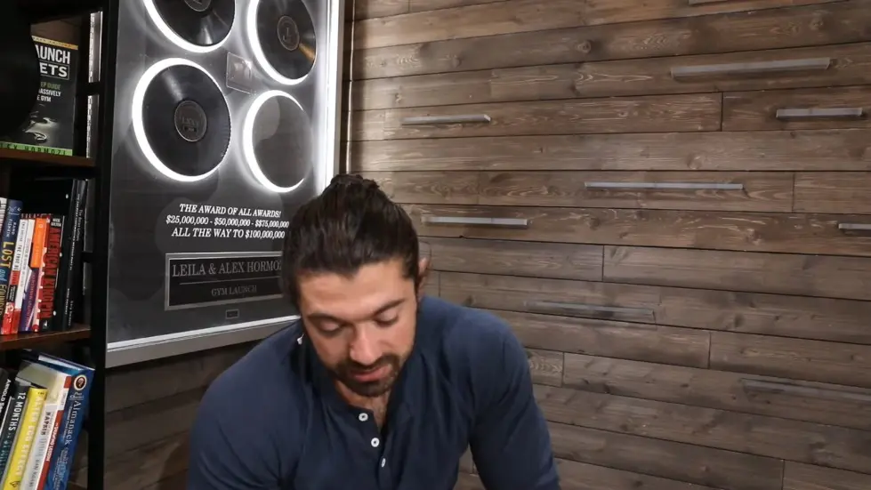 Alex Hormozi: Recruiting and Hiring Tips - How to Hire The Best Employees 025