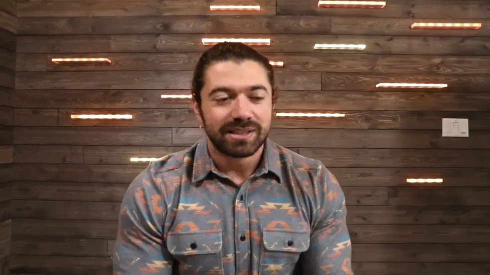 Alex Hormozi: Serial CEO Sells 4 Companies Using This Ancient Business Strategy 001