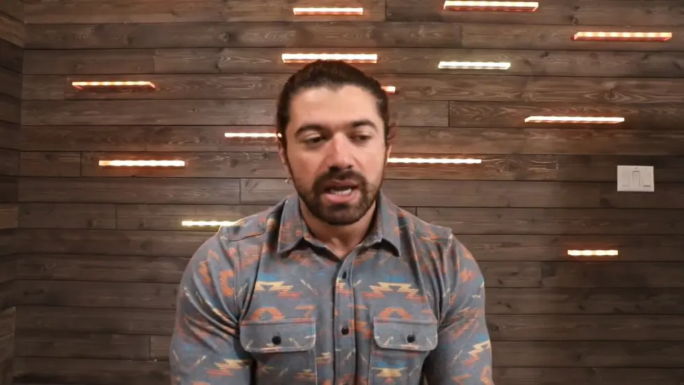 Alex Hormozi: Serial CEO Sells 4 Companies Using This Ancient Business Strategy 002