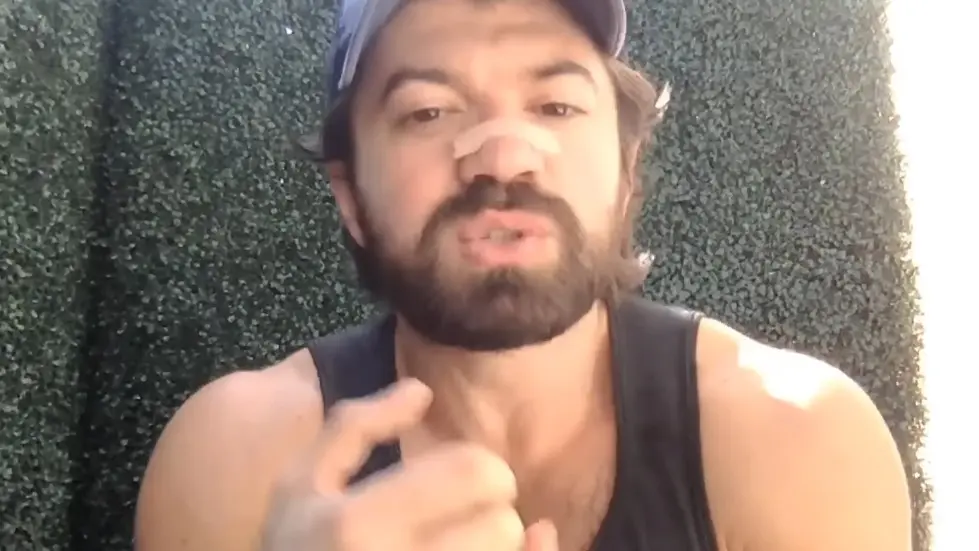 Alex Hormozi: Starting a software company is a TERRIBLE F@#$ING IDEA... [TRIGGER WARNING] 004