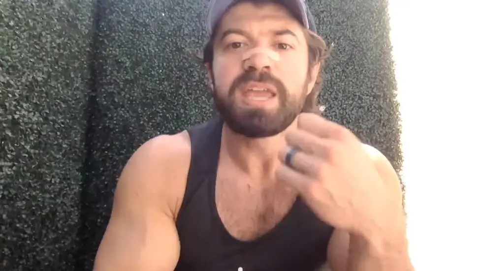 Alex Hormozi: Starting a software company is a TERRIBLE F@#$ING IDEA... [TRIGGER WARNING] 008