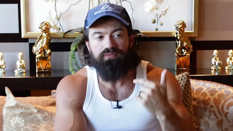 Alex Hormozi: STOP trying to be happy. 002