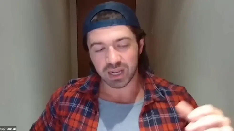 Alex Hormozi: The EXACT FRAMEWORK I used to grow a $46.2M business in 3 years....in 70 minutes 032