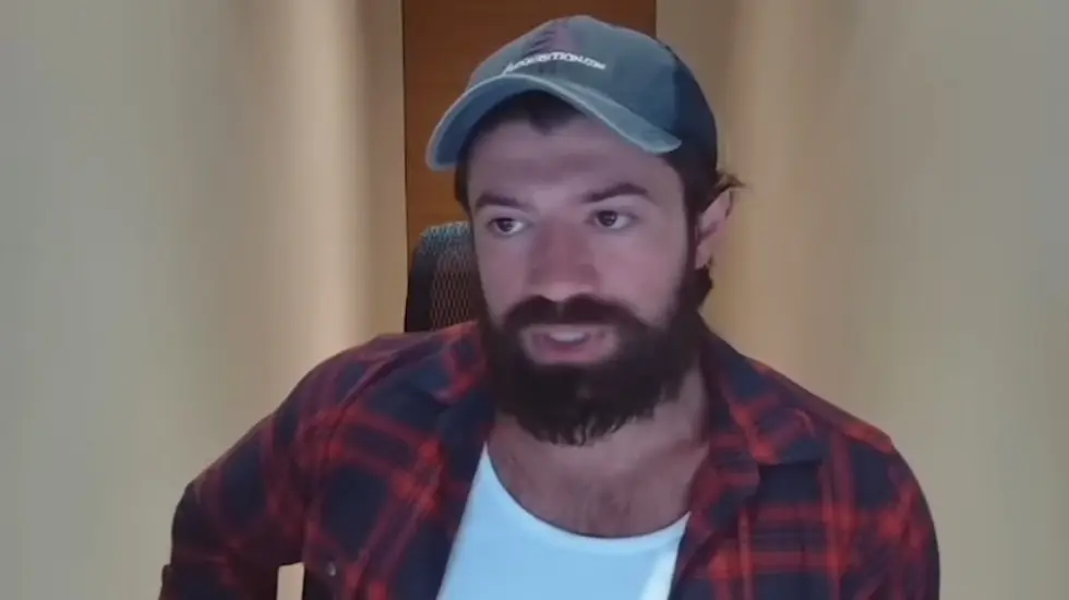 Alex Hormozi: The first 5 hires EVERY entrepreneur should make...or go broke... 008