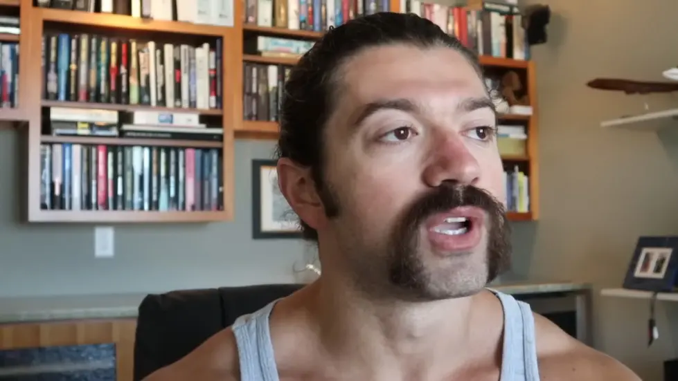 Alex Hormozi: This is my plan to become a BILLIONAIRE. 010